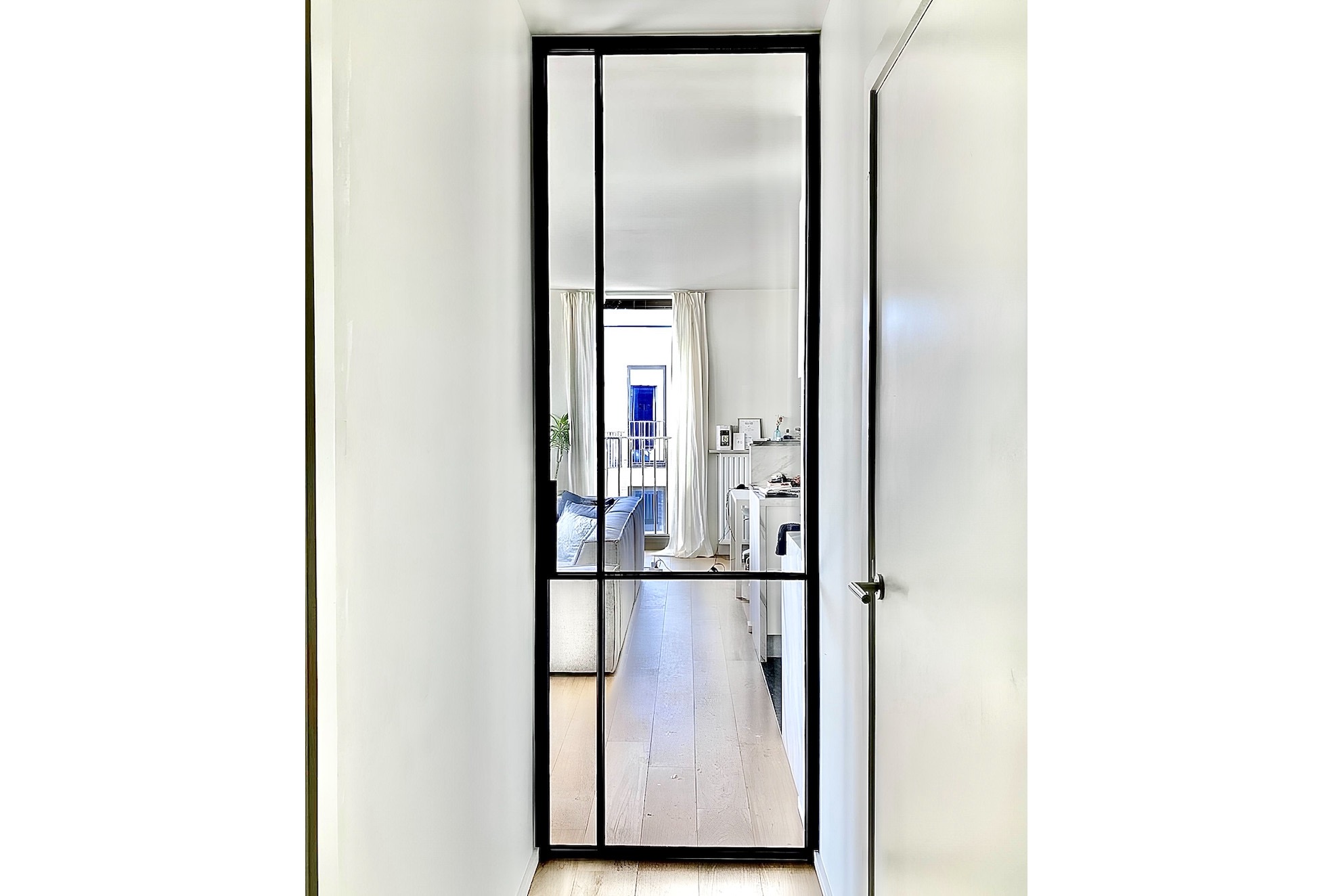 Cửa Lùa Slim 1 Cánh Ray Tàng Hình – Giải Pháp Hoàn Hảo Cho Không Gian Hiện Đại